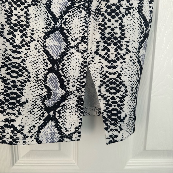 Snakeskin Print Mini Skirt - Picture 8 of 8